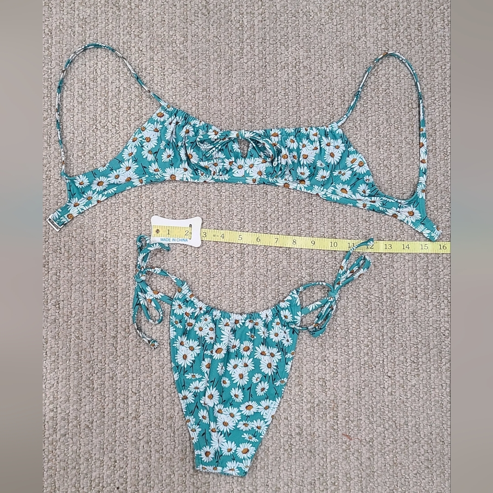 Target  Daisy String Bikini Set - Picture 5 of 5